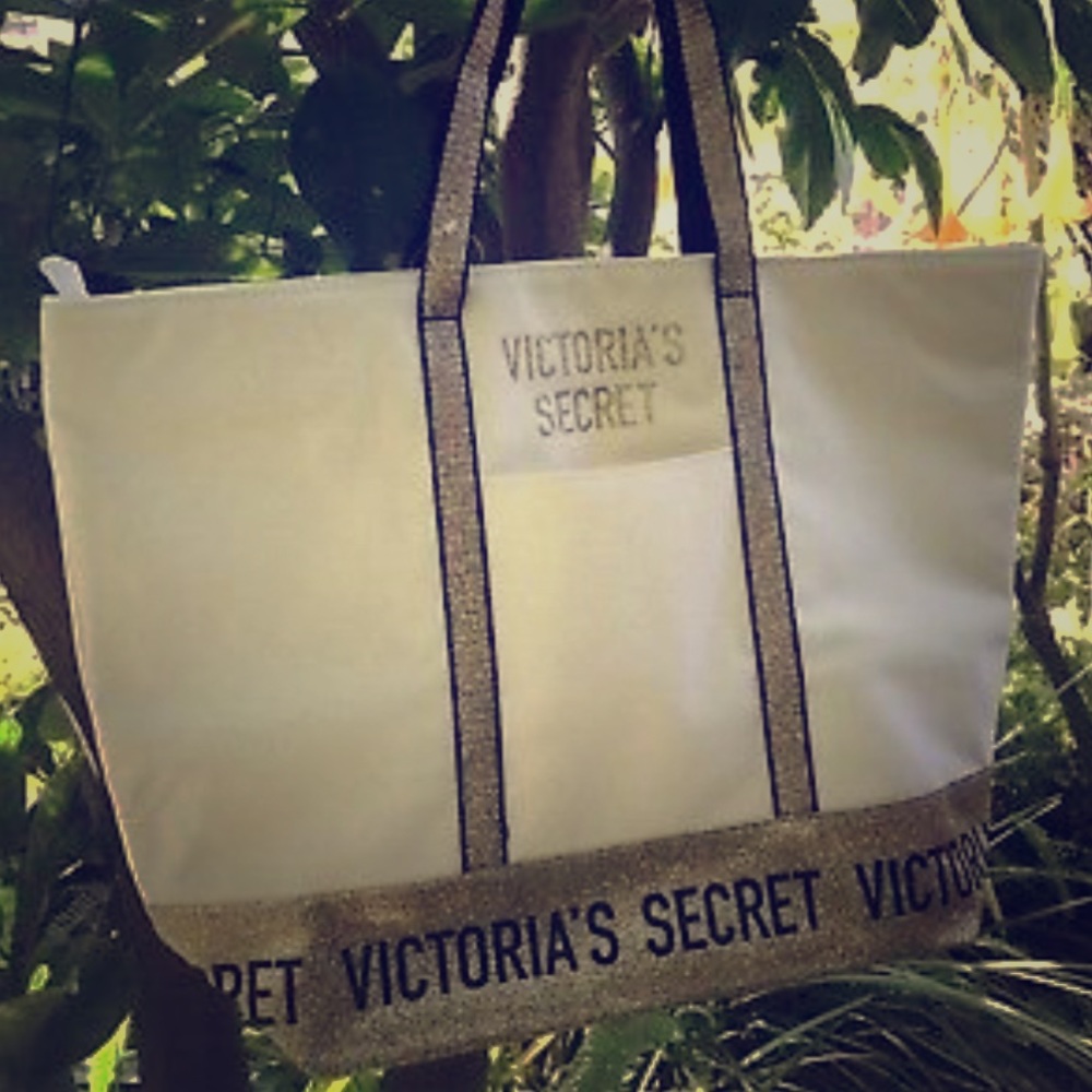 Victoria’s Secret tote